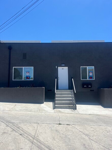 Building Photo - 266 Witmer St