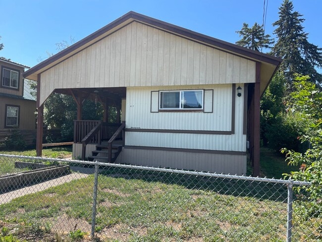 Building Photo - South Cle Elum Residence