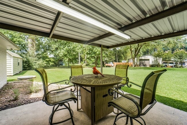 Building Photo - 23807 Red Oak Dr