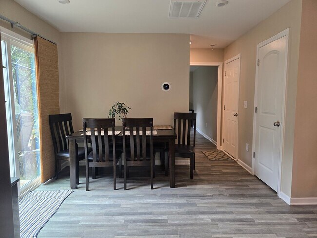 Building Photo - Best Lot in the Neighborhood – Beautiful Liberty Home on a Cul-de-Sac!