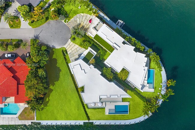 Building Photo - 503 Palm Dr