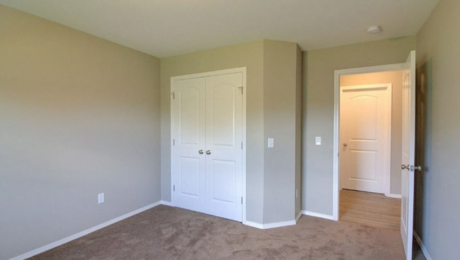 Building Photo - 3 Bedroom Rental Home in Republic - fully fenced!