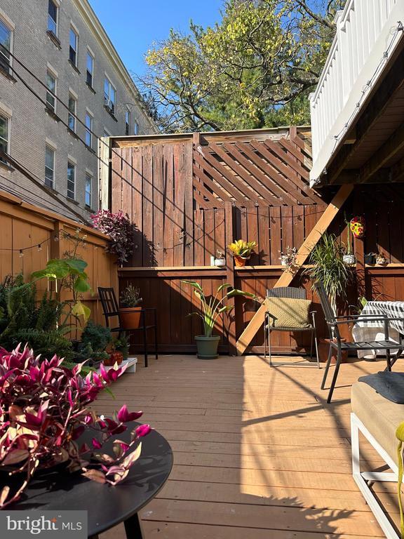 Building Photo - 1618 S St NW