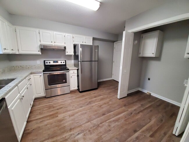Building Photo - 453 Brannen Drive #7