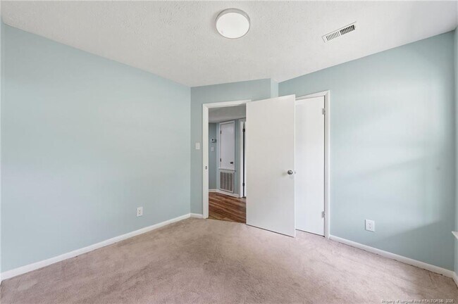 Building Photo - 6791 Seaford Dr