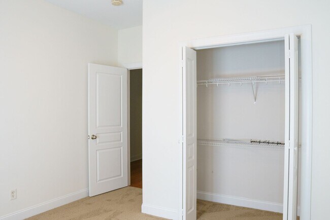 Building Photo - 49 Thomas Sumter St