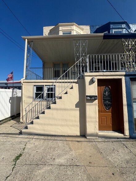 Building Photo - 3712 Winchester Ave