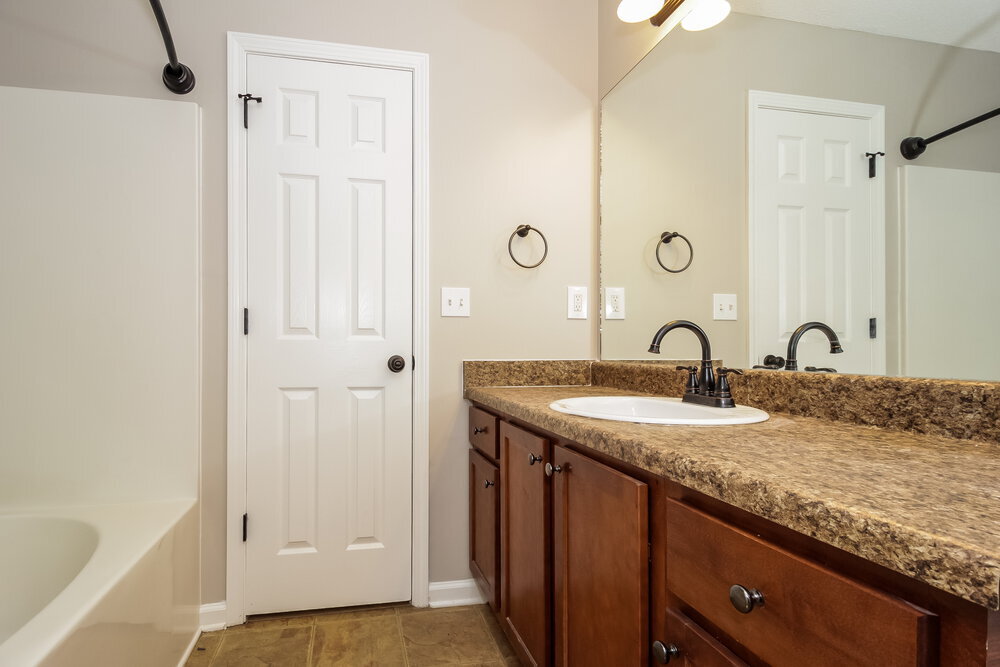 Building Photo - 526 Firethorn Ct