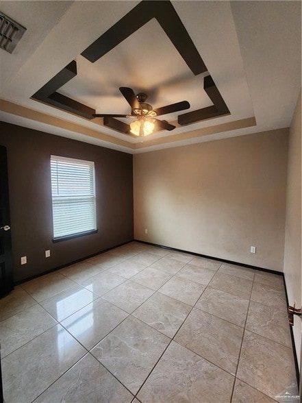 Building Photo - 3012 Guadalupe Ave