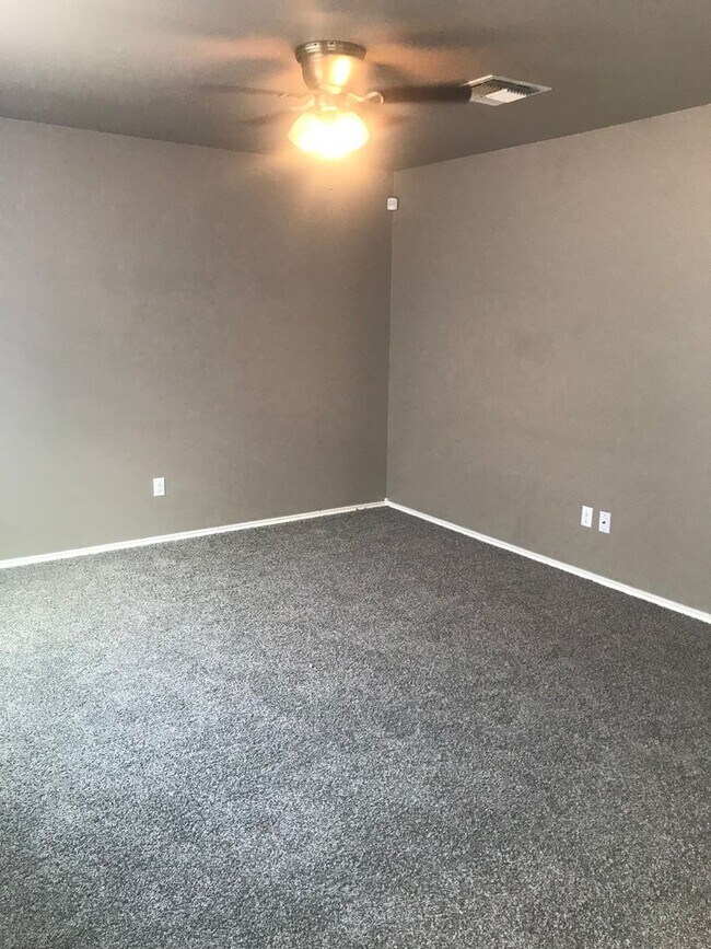Building Photo - Newer Construction**Section 8 approved**