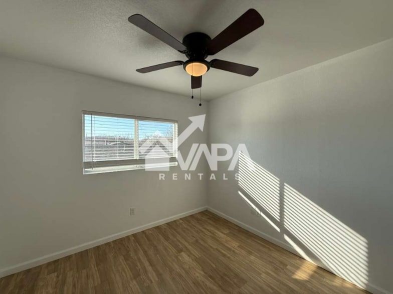 Building Photo - 10147 Sundrop Pass