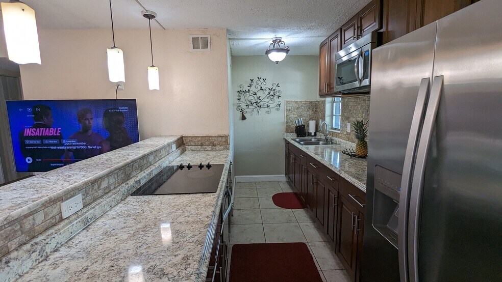 Building Photo - 6100 12th St S