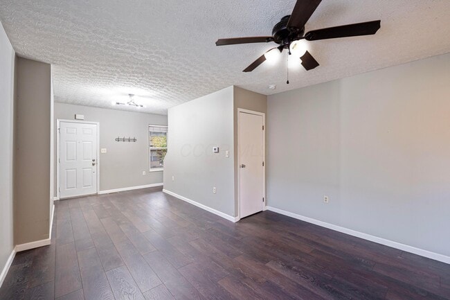 Building Photo - 514 W 1st Ave