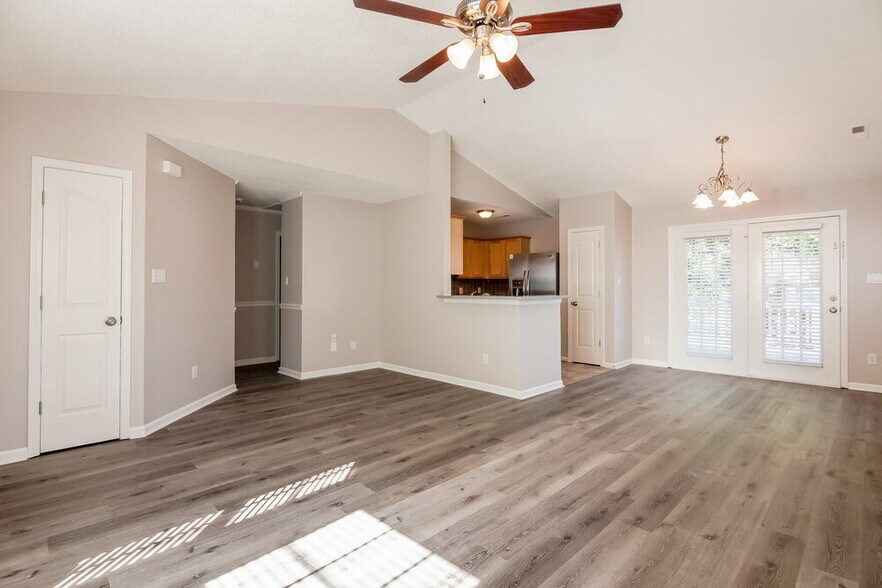 Building Photo - 9517 Bird Watch Ln