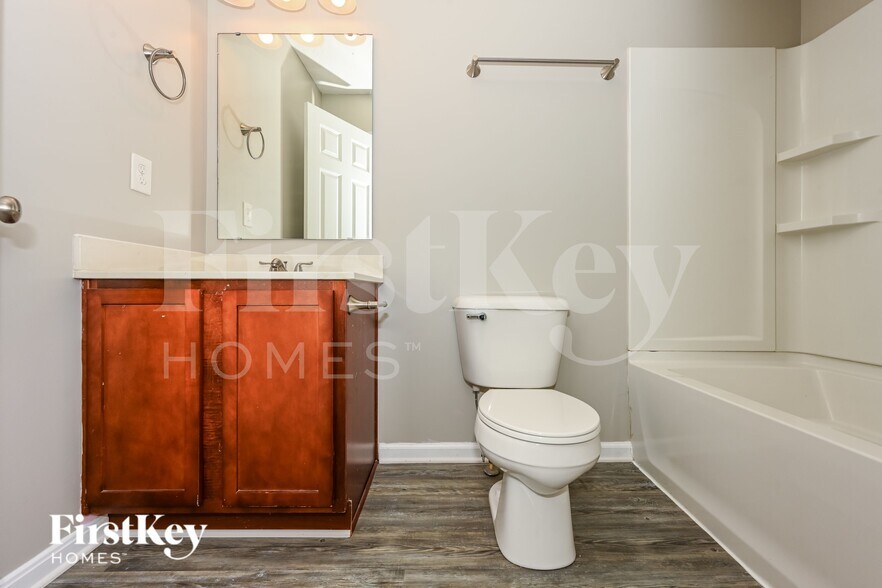 Building Photo - 7831 Healy Dr