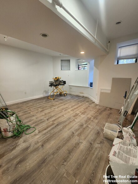 Building Photo - 51 Kilmarnock St