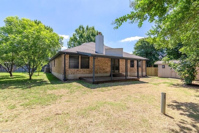 Building Photo - 6707 Carisbrooke Ln