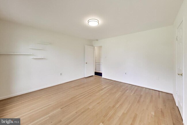 Building Photo - 7724 Fontaine St