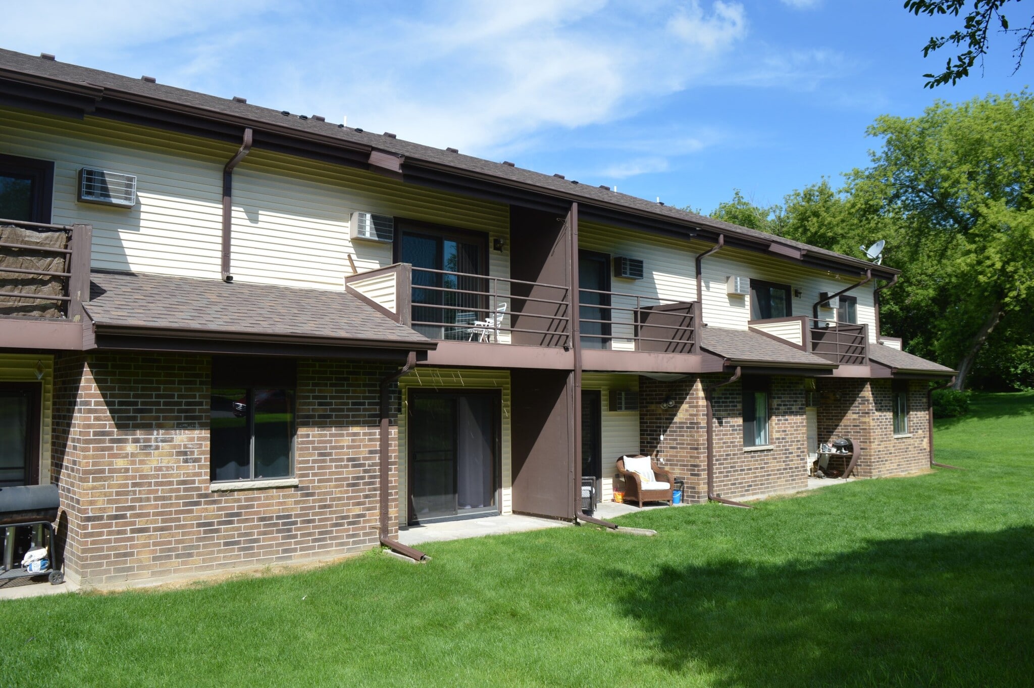 Building Photo - 1002 N Sunnyvale Ln