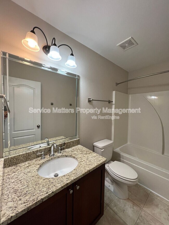Building Photo - 6017 Autumn Pines Cir