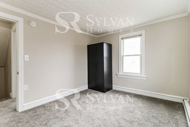 Building Photo - Rest. Relax. Recharge. Home awaits!