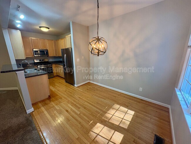 Building Photo - 4506 Treerose Way