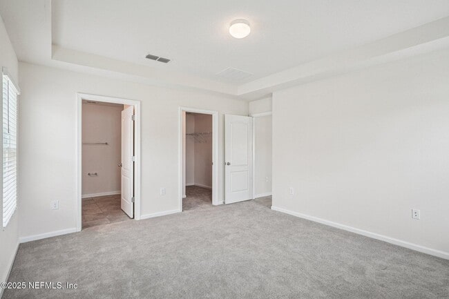 Building Photo - 633 Seville Pkwy