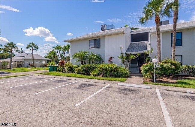 Building Photo - 7105 Quail Run Ct W
