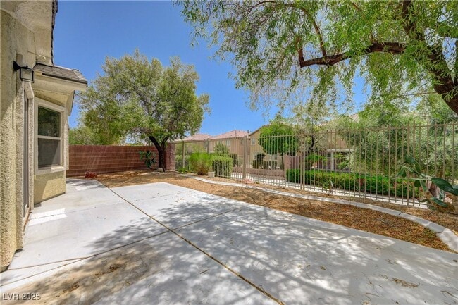 Building Photo - 4109 Gliding Gulls Ave