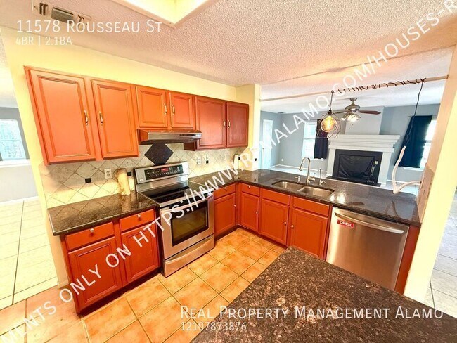 Building Photo - 11578 Rousseau St