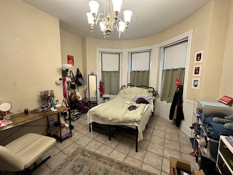 Building Photo - 1451 Tremont St