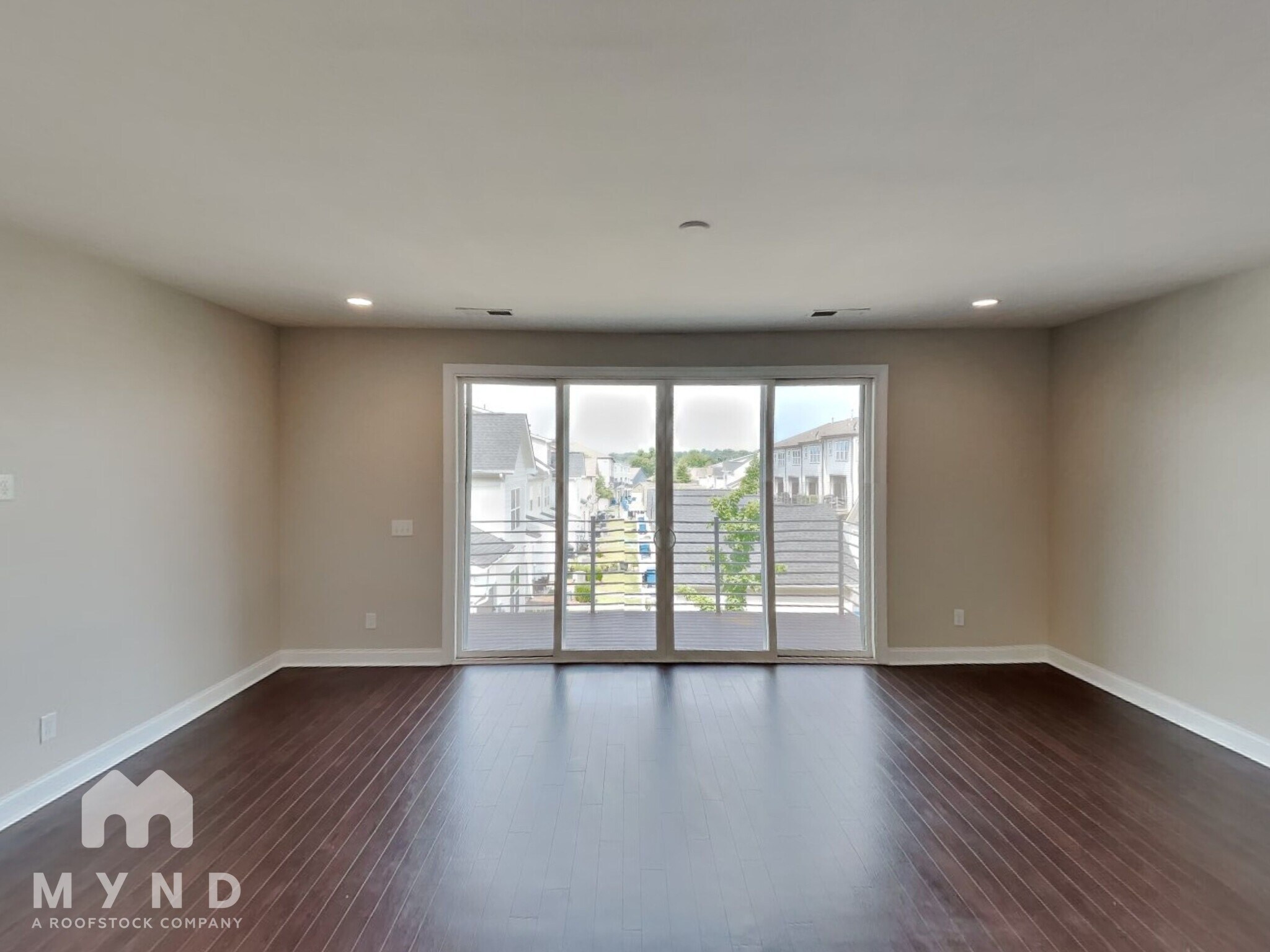 Building Photo - 2543 Statesville Ave