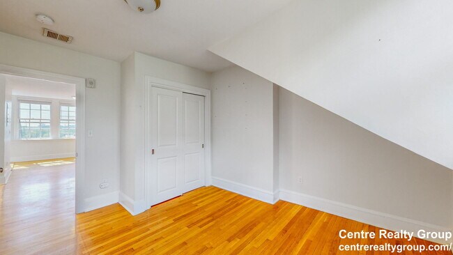 Building Photo - 62 West Cedar St