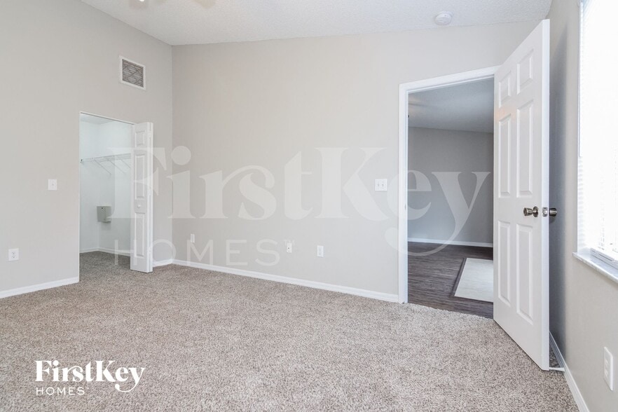 Building Photo - 4705 Hunts Ct