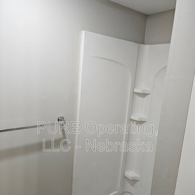 Building Photo - 3341 S 89th St
