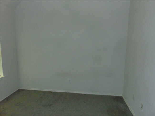 Building Photo - 24978 Tidmor Ln