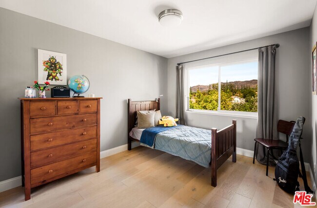 Building Photo - 28667 Acacia Glen St