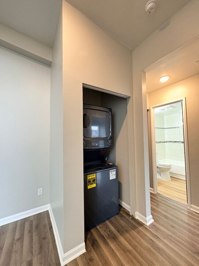 Building Photo - Experience Luxury Living at Bellagio Living I: Modern Apartments in Lawrence, Indiana