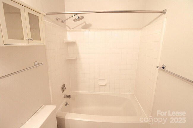 Building Photo - 3200 Heathstead Place