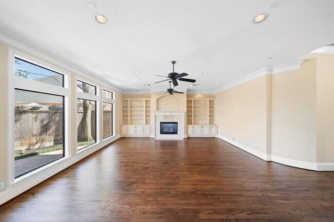 Building Photo - 4628 Beech St