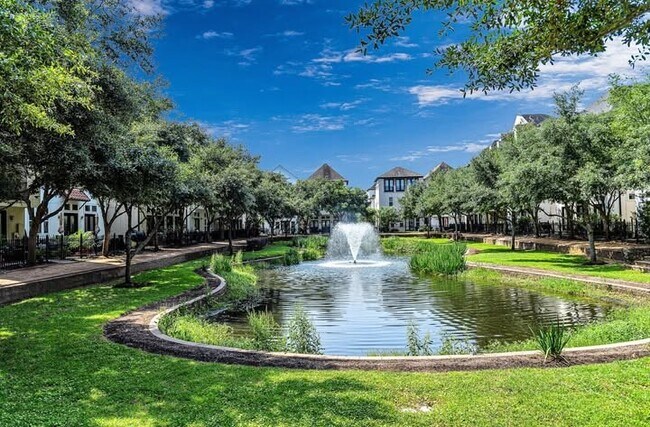 Building Photo - 1721 Upland Lakes