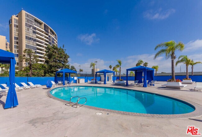 Building Photo - 4314 Marina City Dr
