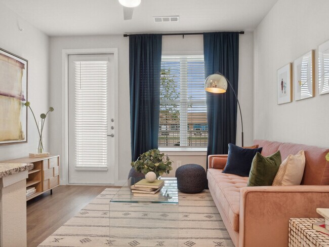 Building Photo - Hot Offer! 8 Weeks Free + $1,000 GC