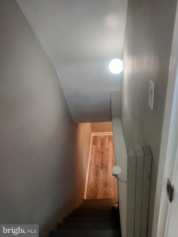 Building Photo - 619 Sheridan St NW