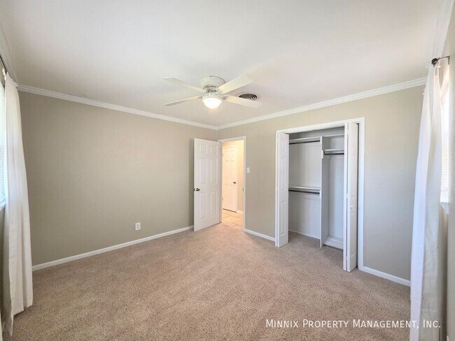 Building Photo - 3216 Camarie Ave