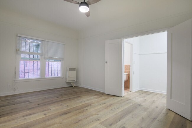 Building Photo - Newly Remodeled Studio Apartment