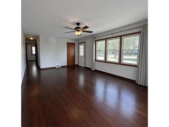 Building Photo - 1221 Vincent Pl