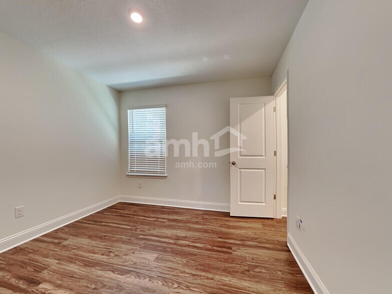 Building Photo - 3223 Riva Ridge Ct