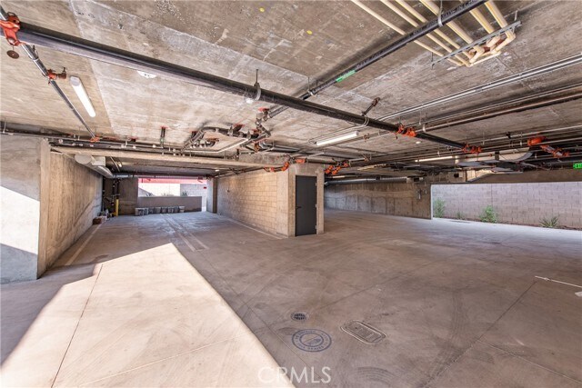 Building Photo - 6025 Craner Ave