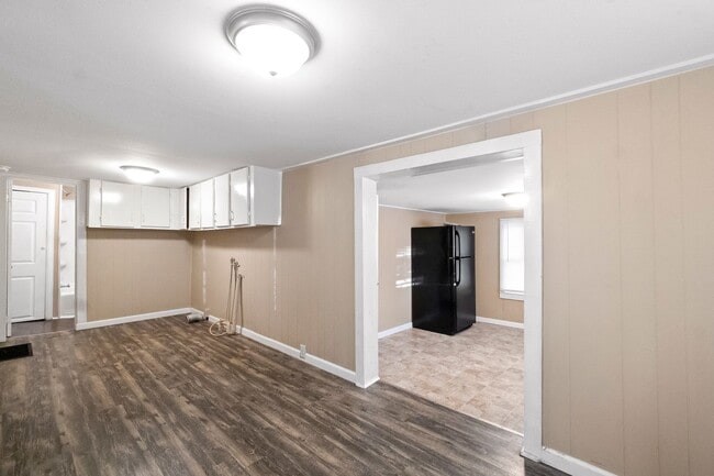 Building Photo - 109 Chapel St